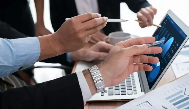 Kurumsal Hizmetler Sliderı / Trevessa · Sistem ve Altyapı Yönetilen Hizmetler